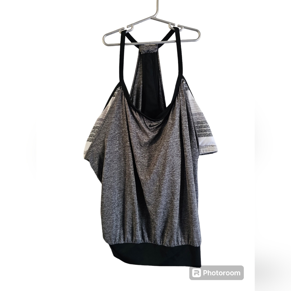 NIKE SWIM TOP